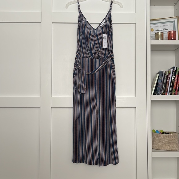 BCBG mid length dress - Picture 4 of 4